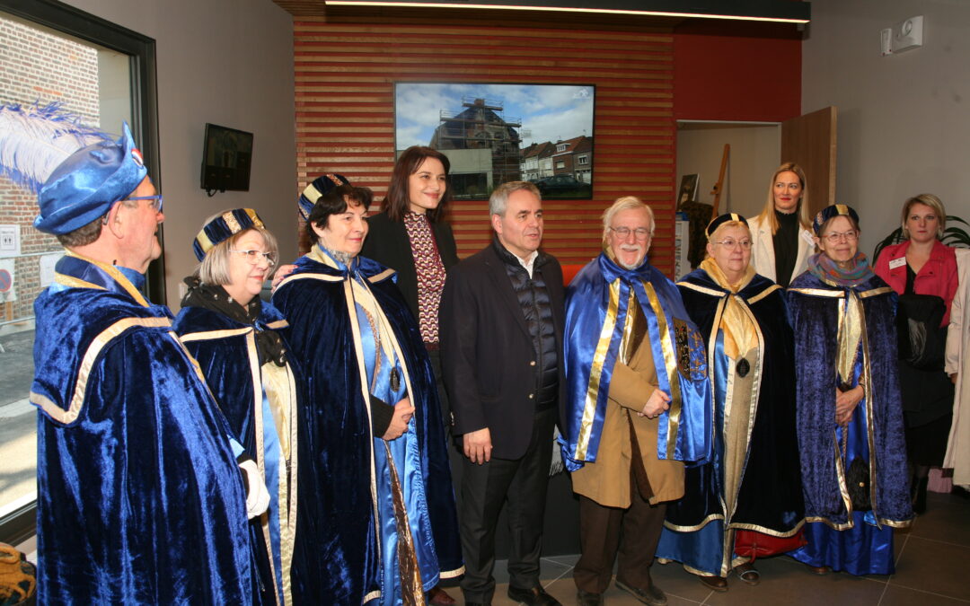 La Confrérie présente à l’inauguration de Louise-de-Bettignies